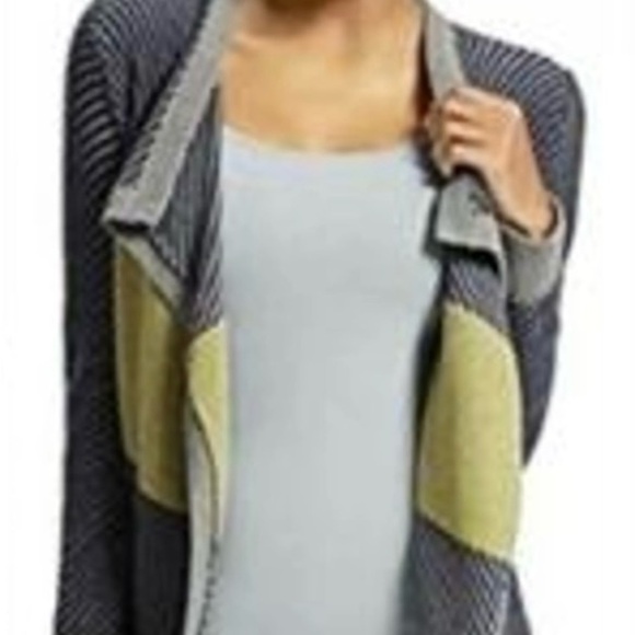 CAbi Style #467 Color Block Blanket Cardigan Sweater Gray & Navy Sz M - Picture 3 of 11